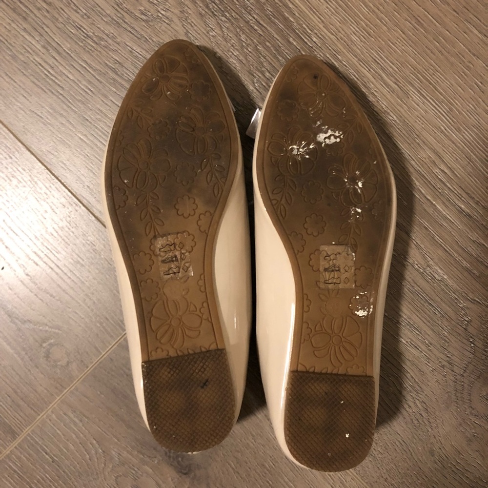 Beige Flats - Picture 4 of 4